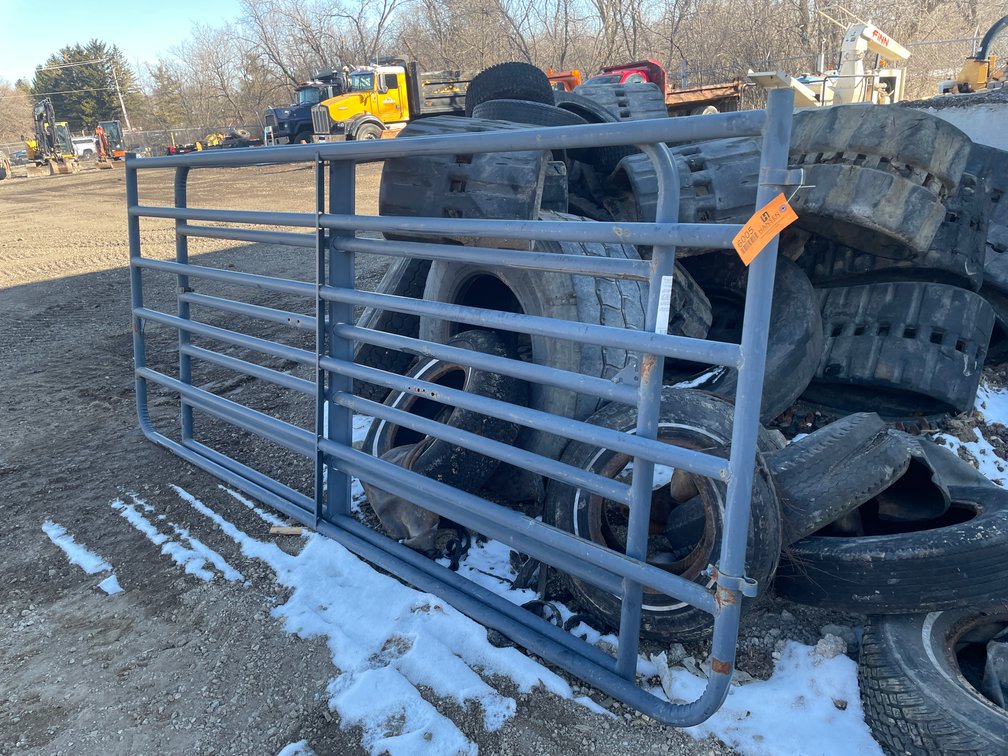 (2) Tart Cattle Gate