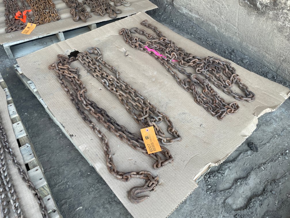 Pallet of Various Size Chain