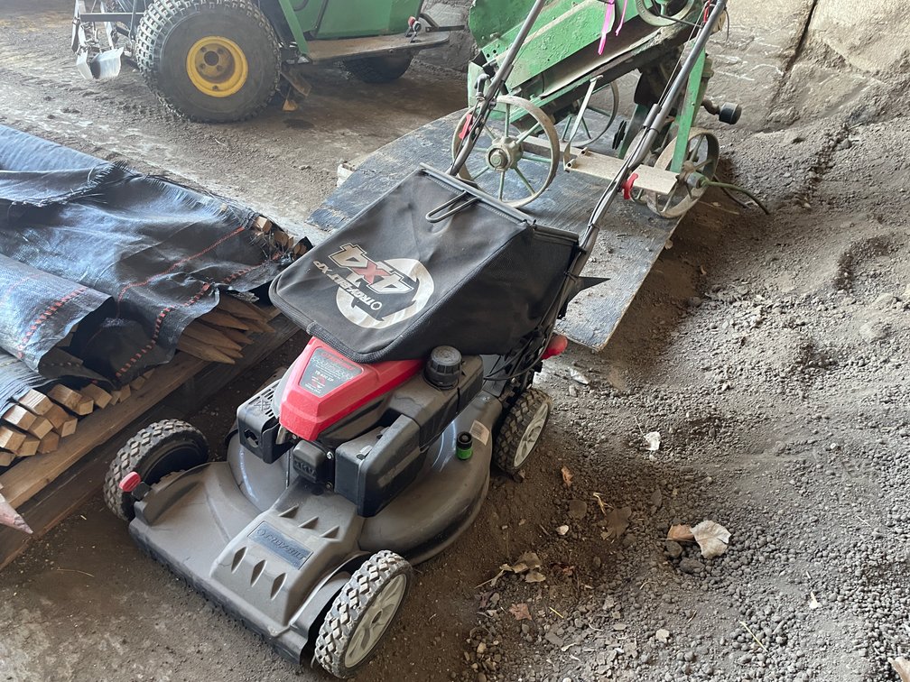 Troy-Bilt TB400XP 4x4 Push Lawn Mower