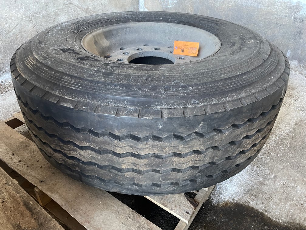 Bridgestone R244 on Aluminum 10-Bolt Rim
