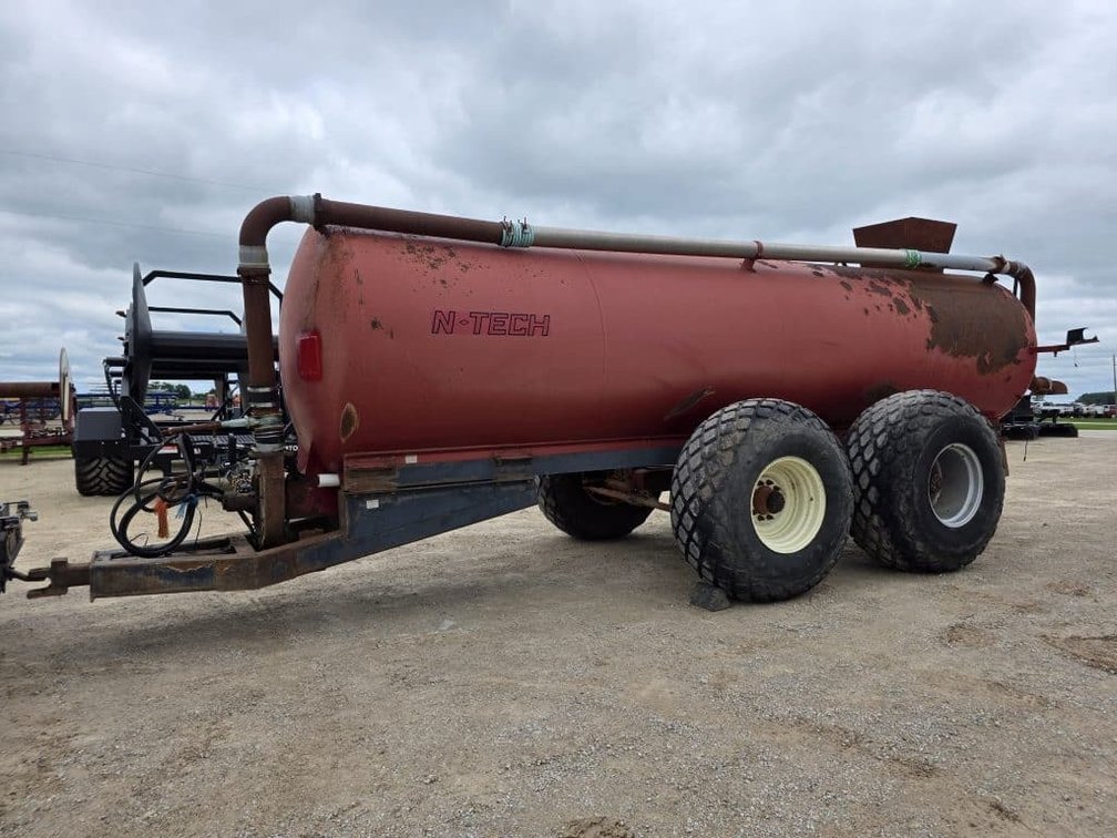 N-Tech 5,000 Gallon Manure Tanker (Chilton, WI)