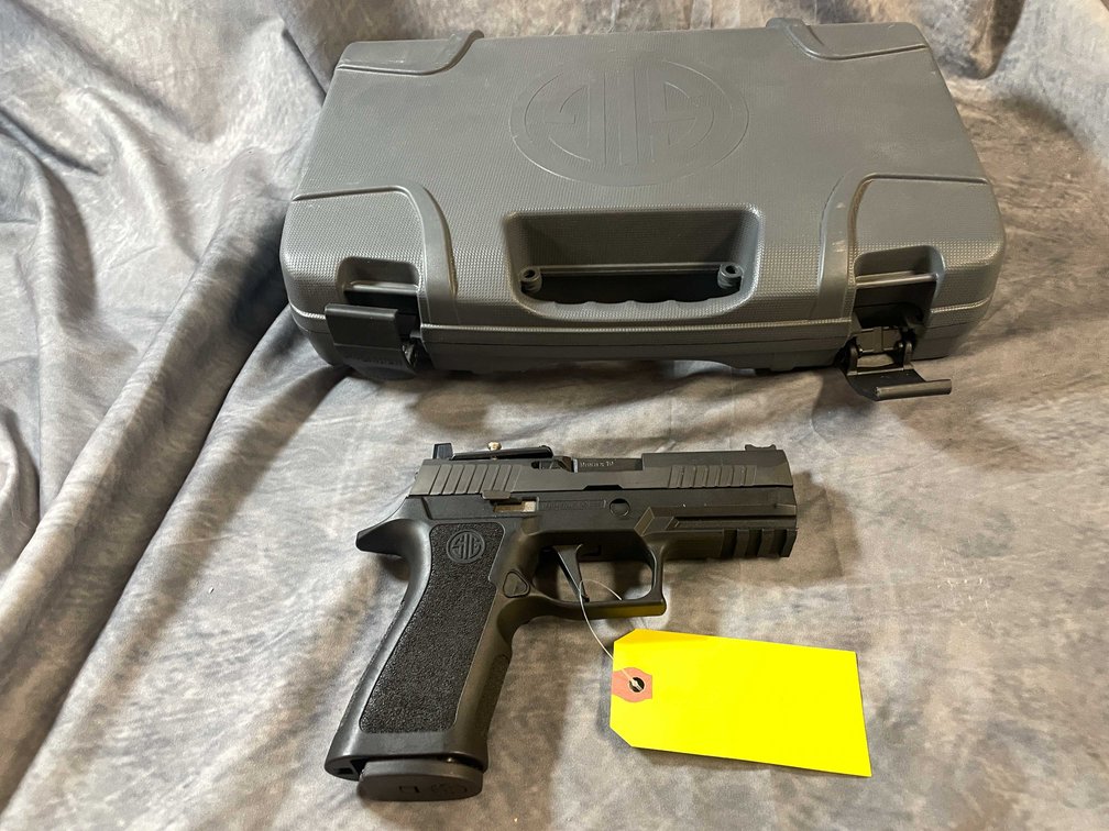 Sig Sauer P320 Carry  9mm Luger  Pistol, SN: 58J143720