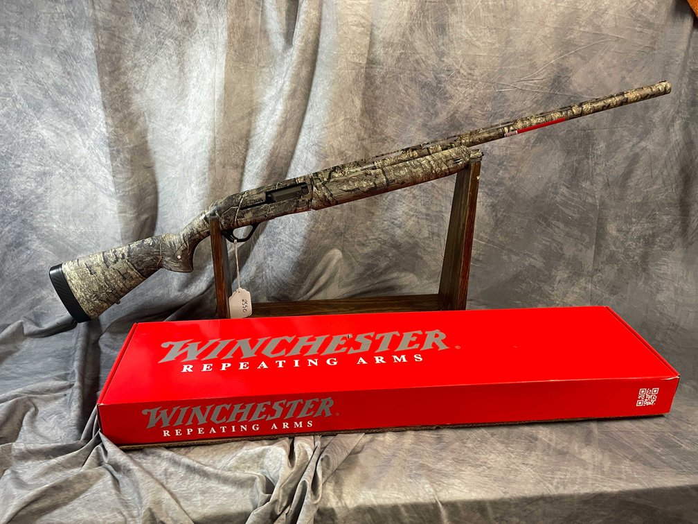 Winchester  SX4 12 Ga. Semi-Auto Shotgun, SN: PT19451YW11K