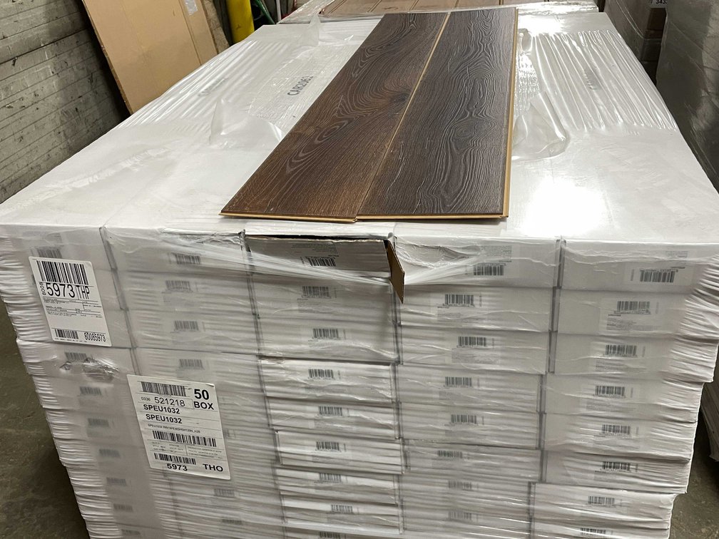 846.50 Sq. Ft. MOHAWK spbt1032 Click Planks (B)