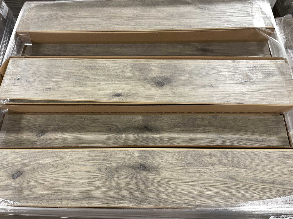 530.10 Sq. Ft. MOHAWK speu 1718 Click Planks (B)