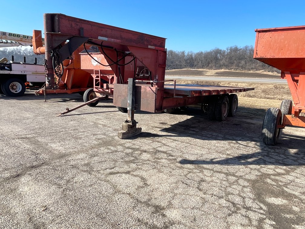 Heavy Gooseneck Flatbed Trailer with Hoist (No Title)