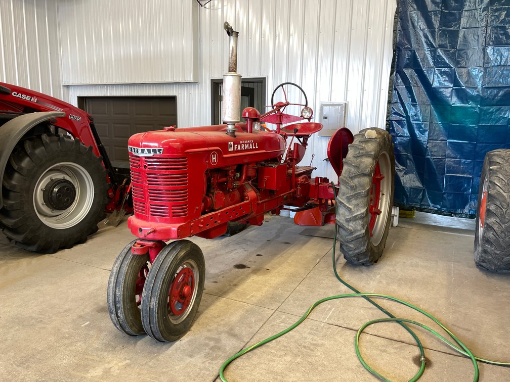 McCormick Farmall H Tractor (Galesville, WI)