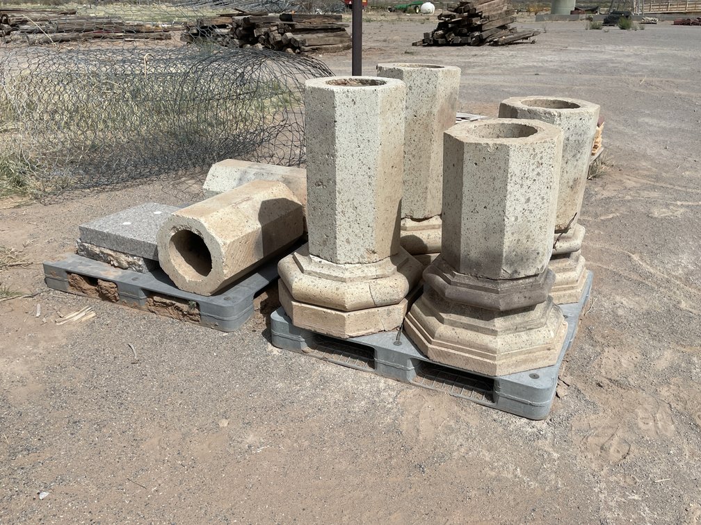 (2) Pallets of Pillar Pieces