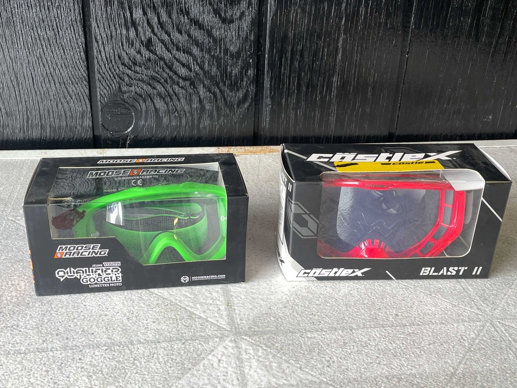 (2) Pair of Goggles