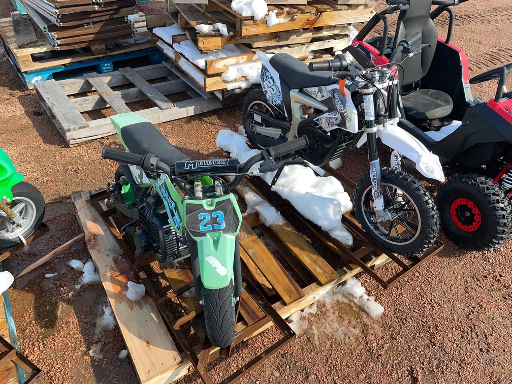 (2) Kids Mini Bikes
