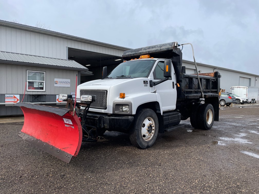 2009 Chevy C7500 Single Axle Dump Truck (Has WI Title)
