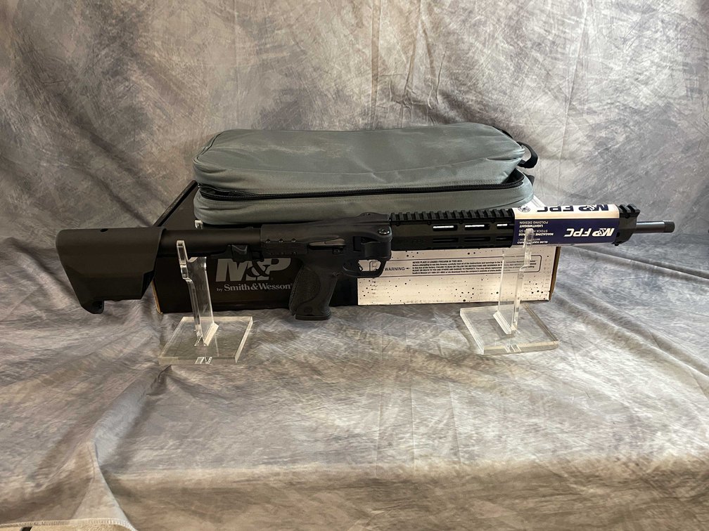 Smith & Wesson  FPC 10 10mm Auto Semi-Auto Rifle, SN: VC08300