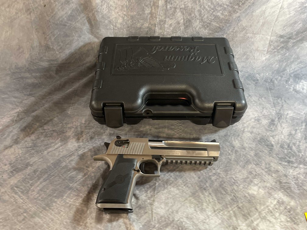 Magnum Research  Desert Eagle  50 AE  Pistol, SN: DK0066243