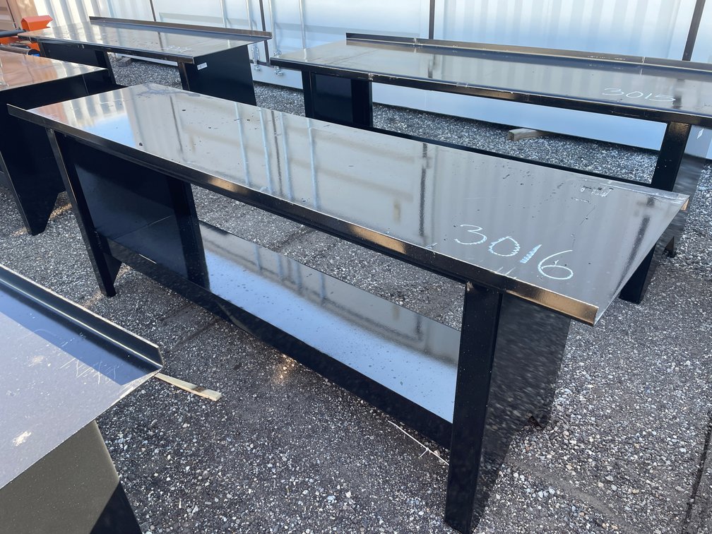 90" KC Workbench