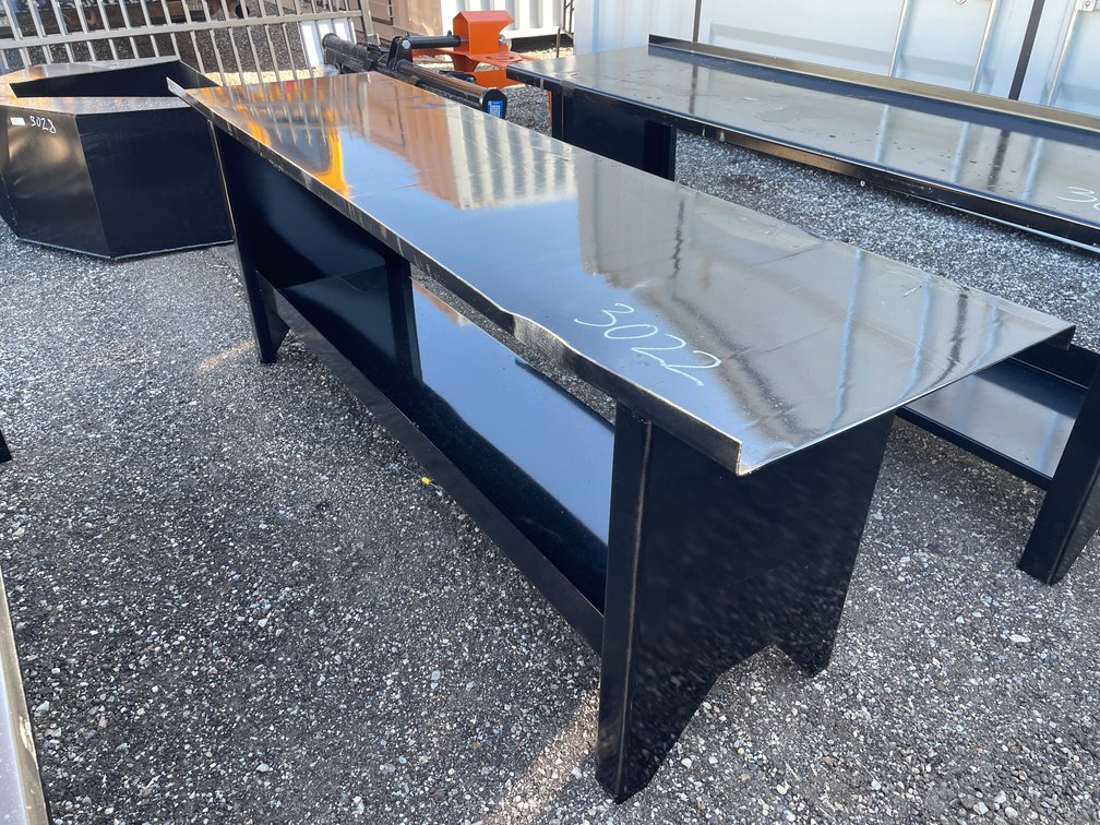 90" KC Workbench