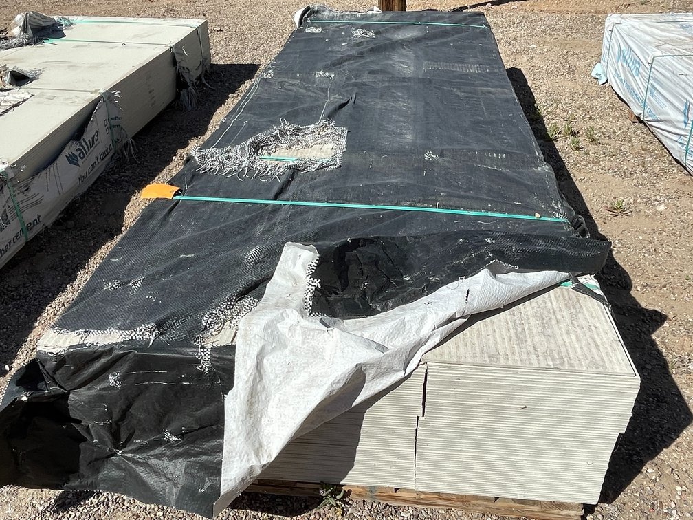 (Appx. 180 Pieces) ALLURA unvented fiber-cement 16" soffit bundle - Primed with Cedar grain texture