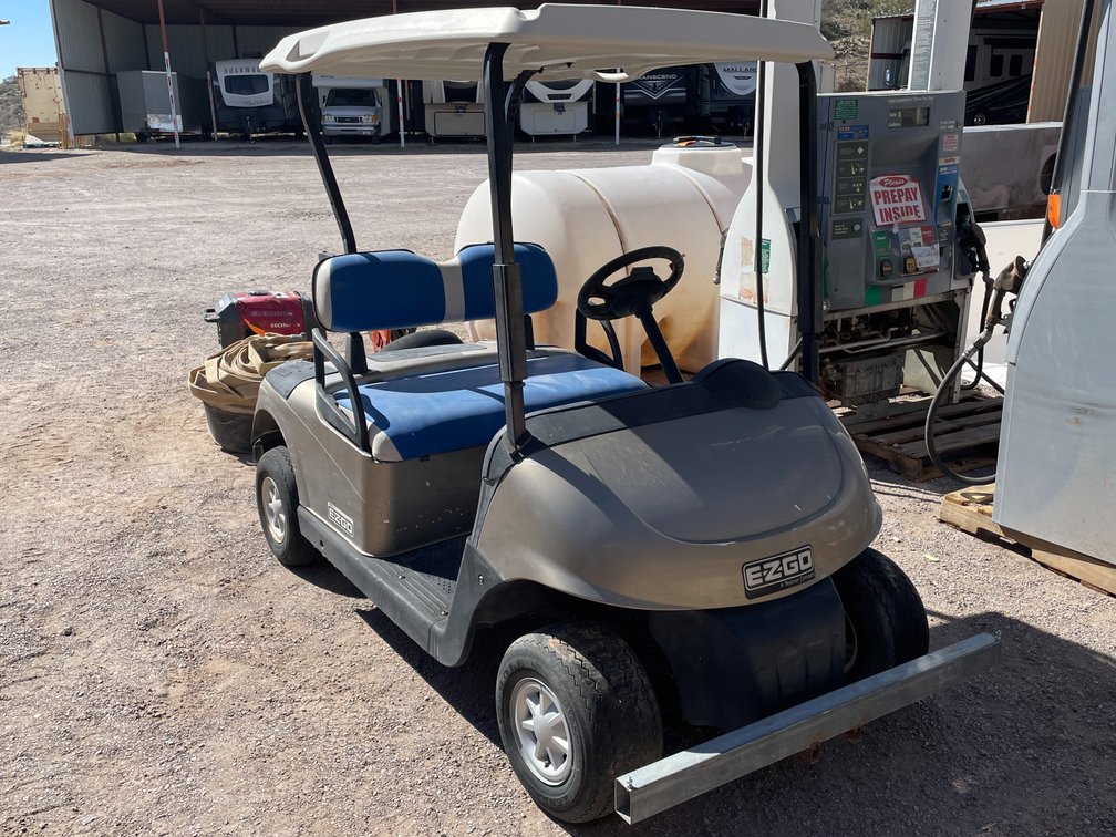 Golf Cart (Has AZ Title)