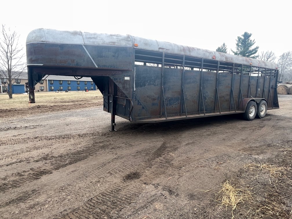 1998 Calico Livestock Trailer (Has MN Title) (Mora, MN)