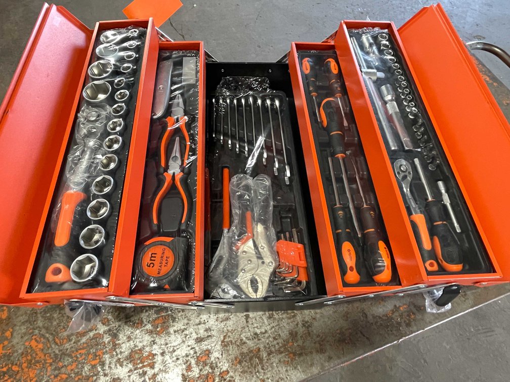 New 85 Pieces All-Purpose Tools Set With in Metal Tool Box (CW)