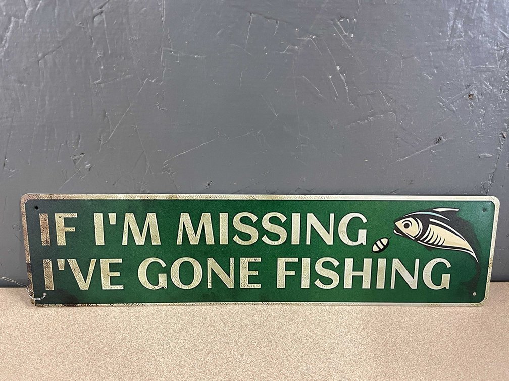 Collectible Metal Fishing Wall Sign  (T2)