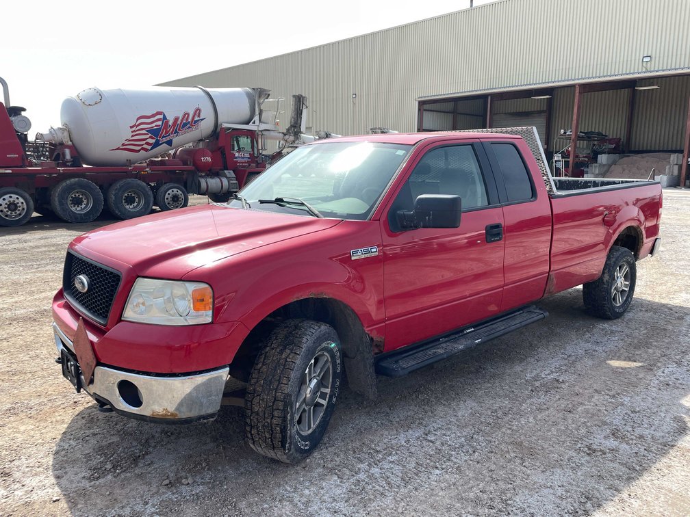 2006 F150 4x4 Extended Cab Long Box (Has WI Title)