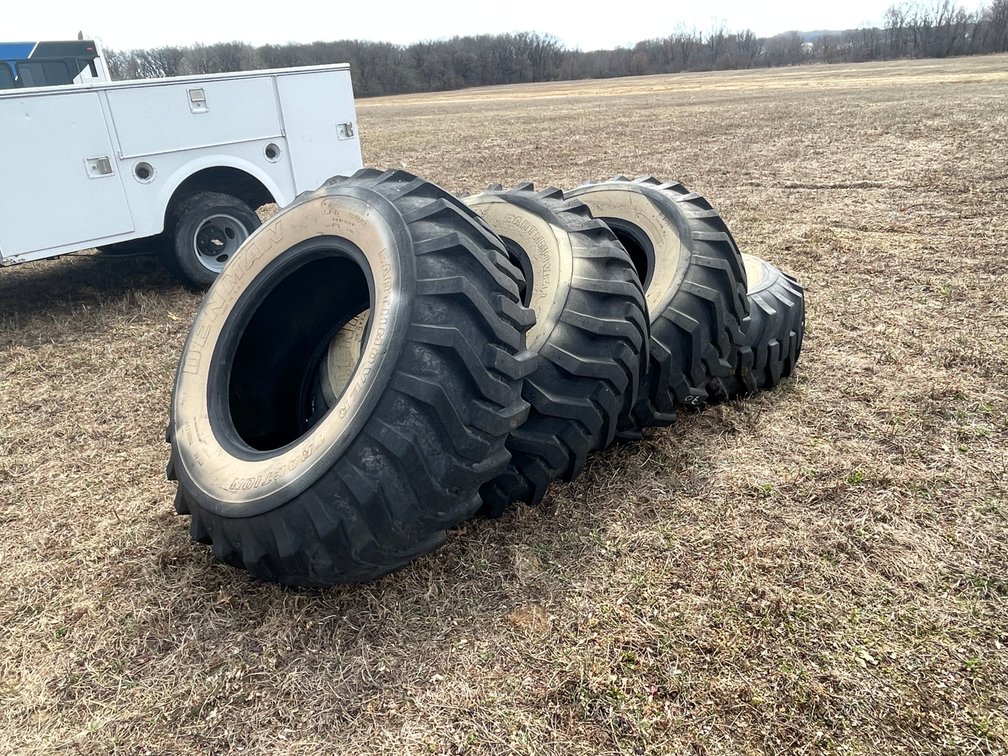 (4) 17.5-25 Denman Loader Tires