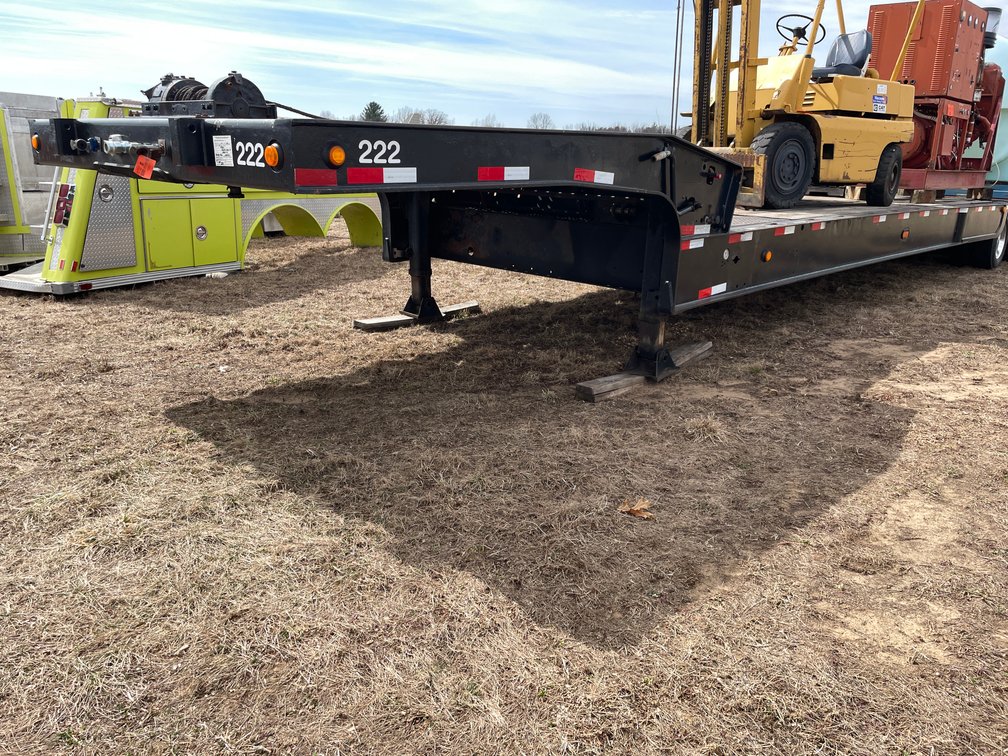 2006 Landoll Sliding Axle Semi Trailer (Has WI Title)