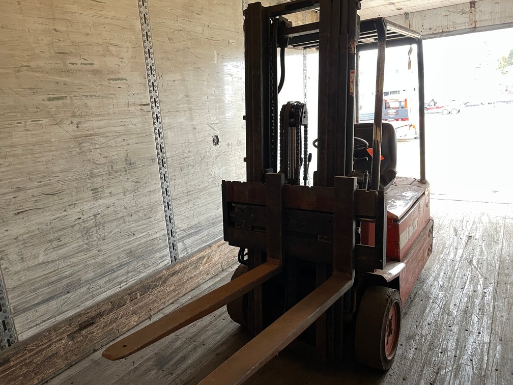 Linde Baker Electric Forklift