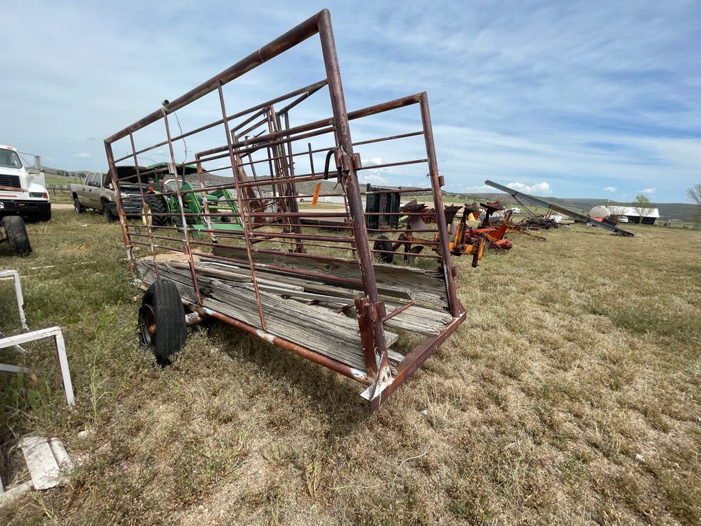 Cattle Chute On Wheels
