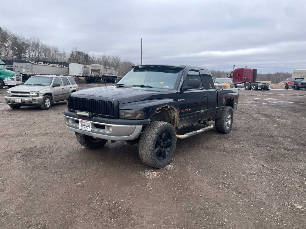 1998 Dodge Ram Truck (Has WI Title) (Denmark, WI)