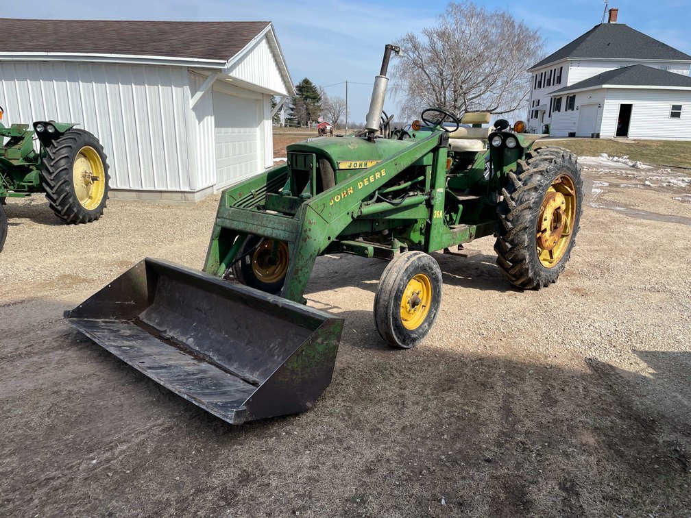 John Deere 2010 Tractor (Fremont, WI)