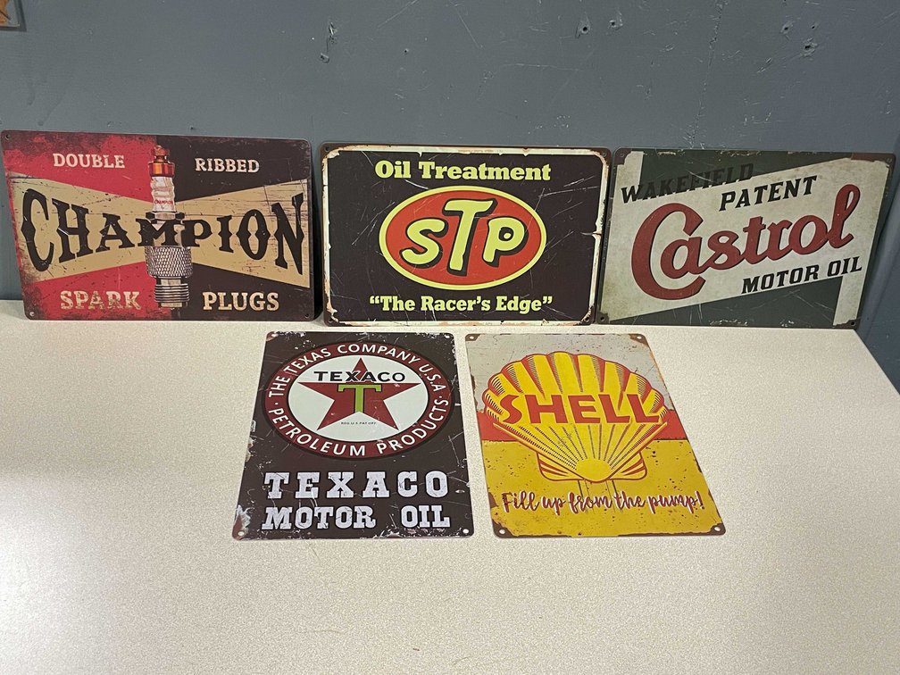(5) Garage Signs