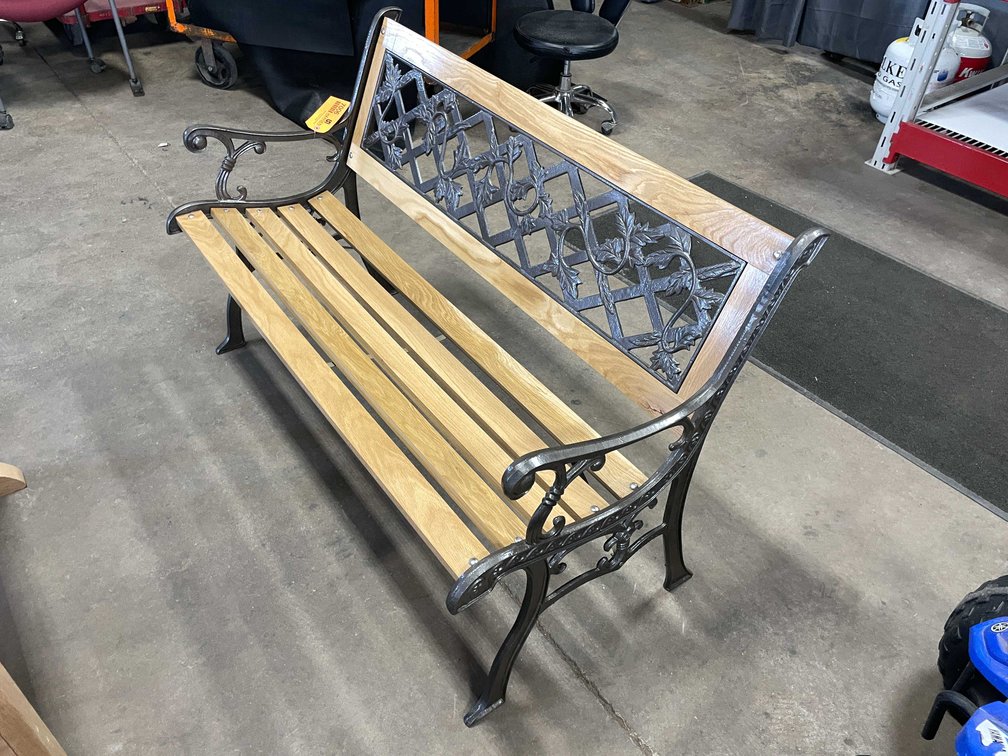 4' Decorative Cast Iron Park Bench (D)