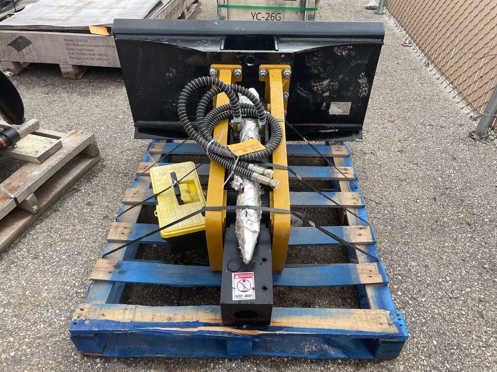 Unused AGT 680 Skid Steer Hydraulic Concrete Breaker Hammer (O10)
