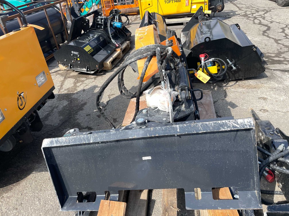 Unused Wolverine Skid Steer Stump Grinder (O9)