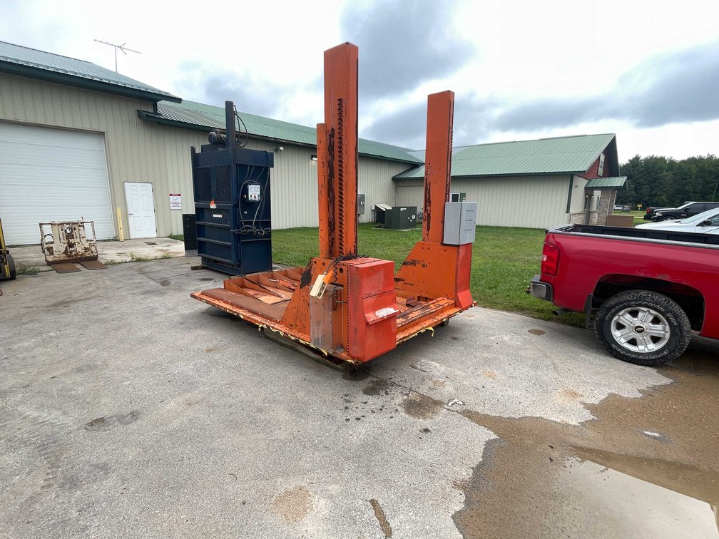 Forklift Lift Station (Shawano, WI)