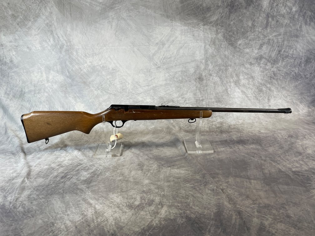 Marlin GlenField 24, 22 Cal Bolt Action Rifle, SN: 25613839, (Neenah, WI)