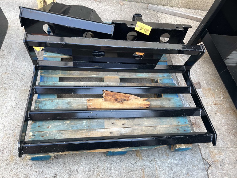 Mini Universal Land Plane (O2)