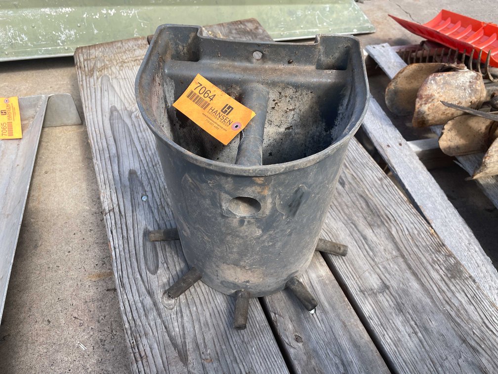 Milking/Feeder Bucket (O3)