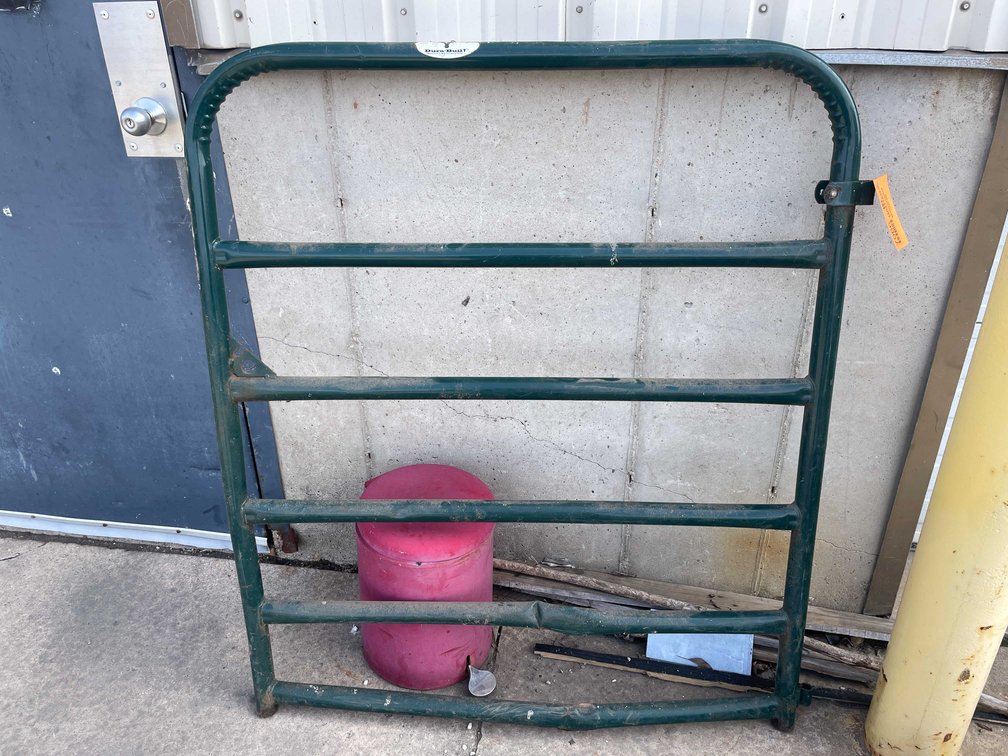 Gate (O3)