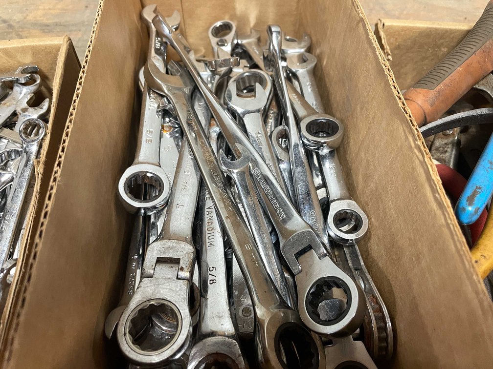 Ratcheting Combination Wrenches (PR18)