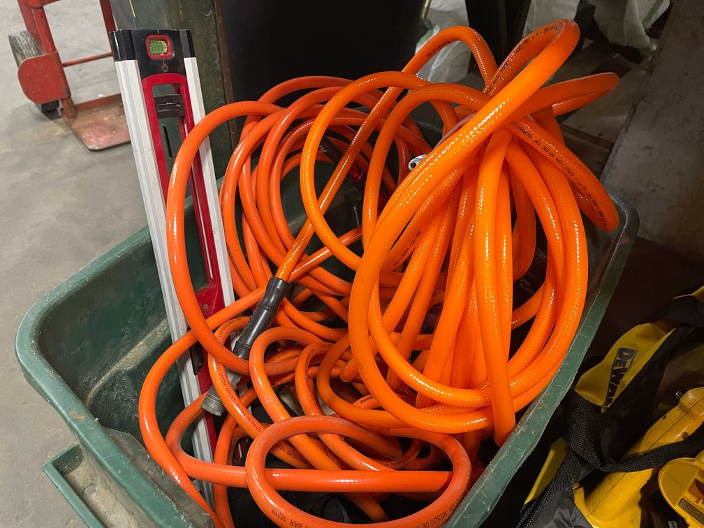 Air Hoses and Mixed Tools (PR18)
