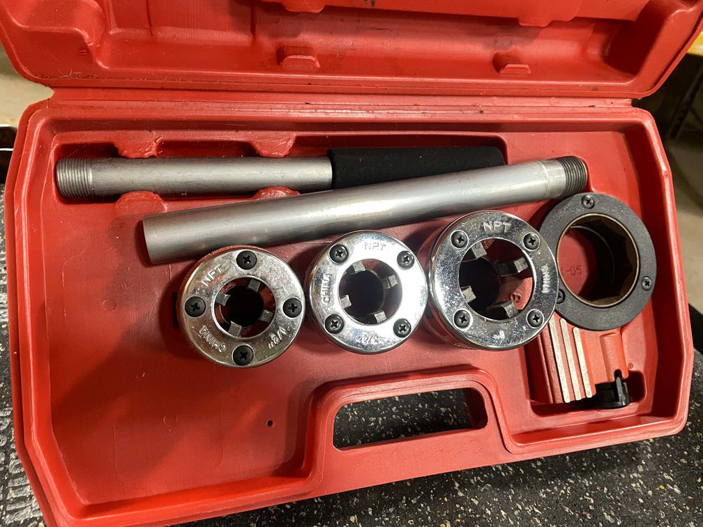 Pipe Threading Kit With Case (PR10)