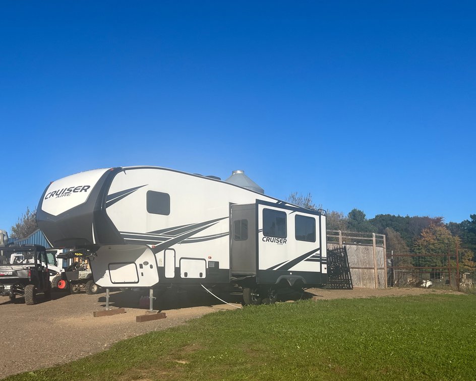 2019 Cruiser Aire 30BH Fifth Wheel Trailer (Prairie Farm) (WI Title in Delay)