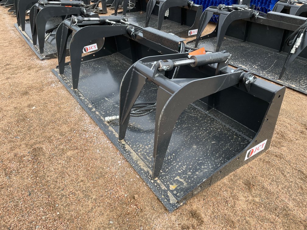 84" JCT Smooth Edge Grapple Bucket
