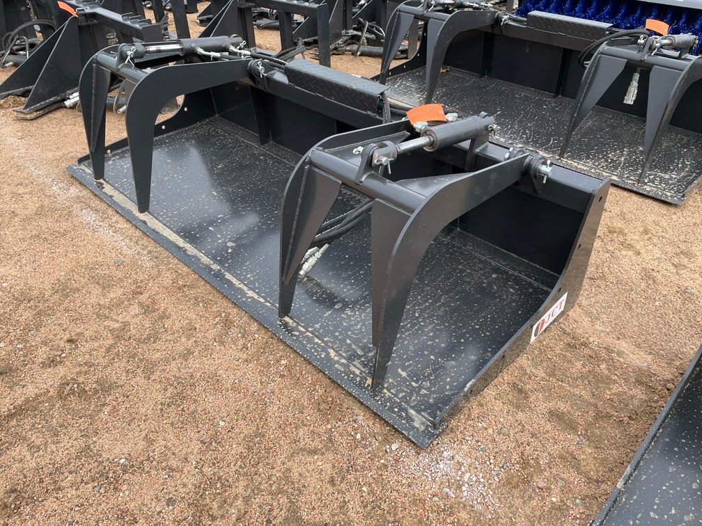 84" JCT Smooth Edge Grapple Bucket