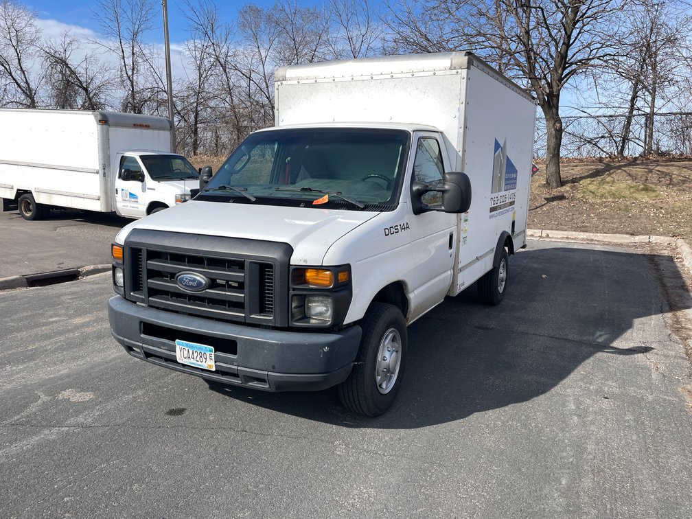 2014 Ford E-350 Super Duty Box Truck (Has MN Title) (Columbia Heights, MN)