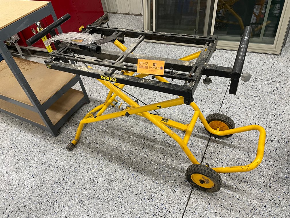 DeWalt Rolling Miter Saw Stand