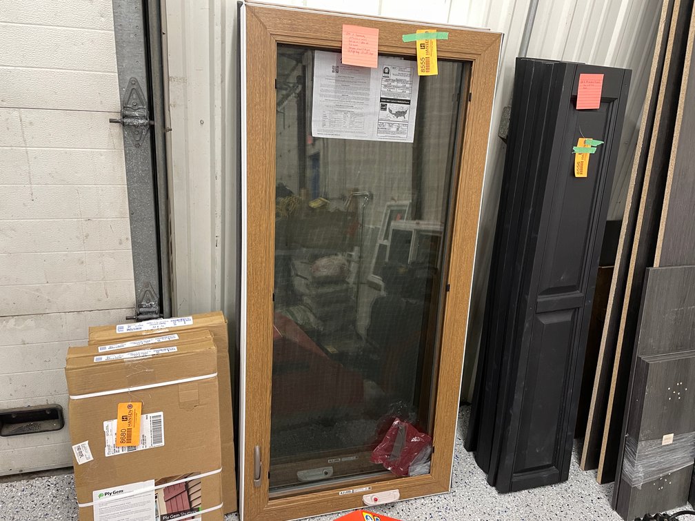(2) Casement Windows