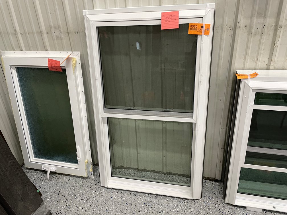 (1) Double Hung Window